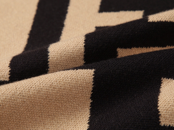 ブランドセーター角部分ディテール